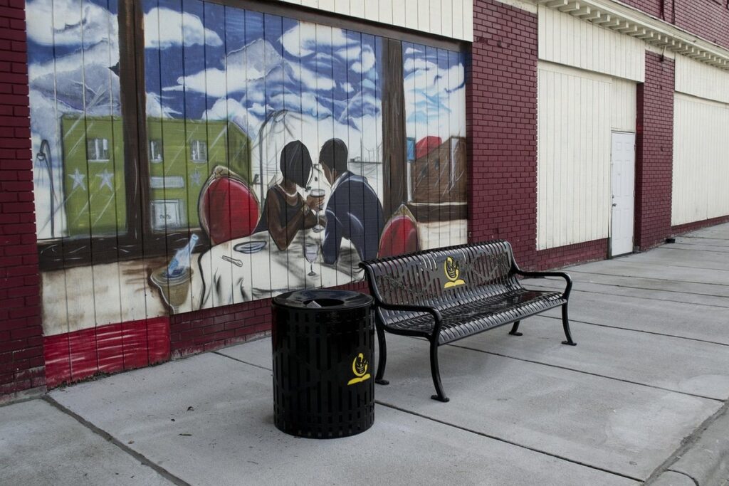 sidewalk bench