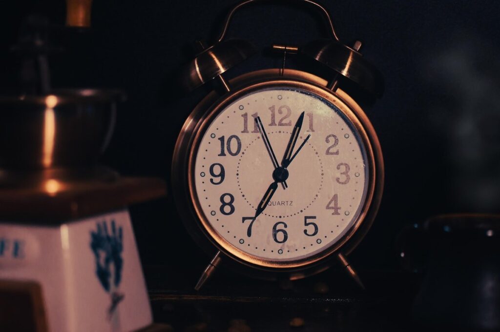 alarm clock no light