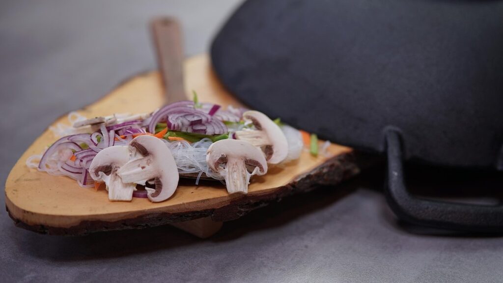 how to cook with a cast iron