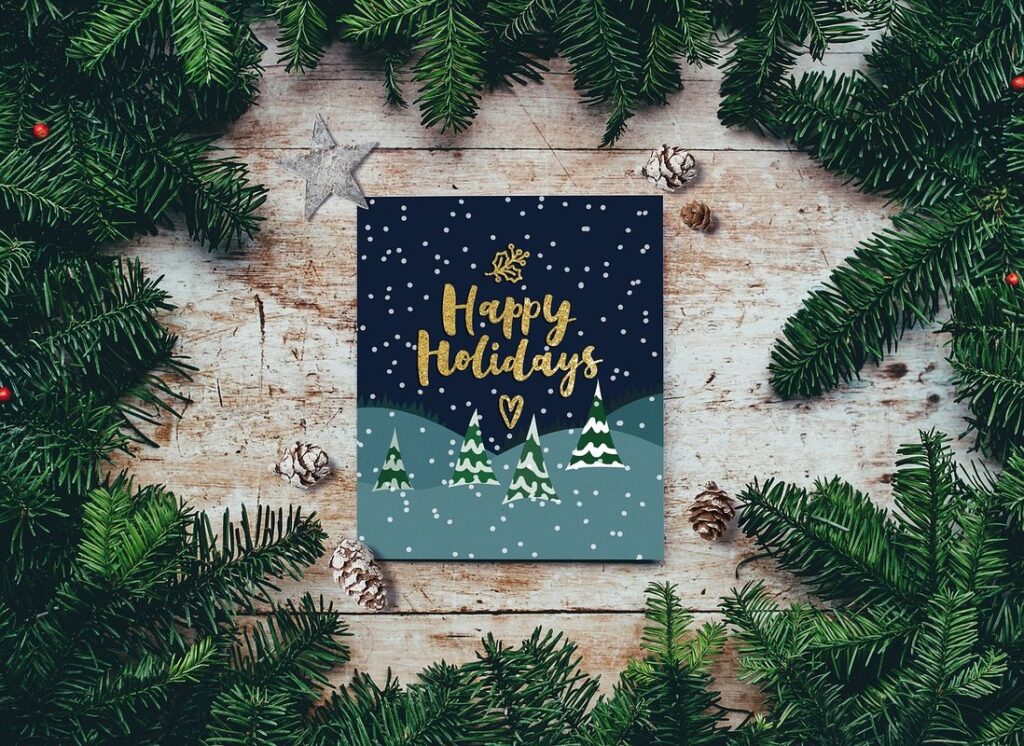 decorations using pine cones