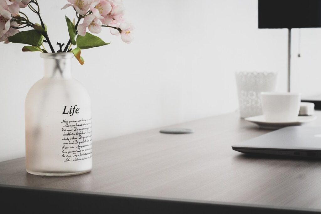 minimalist decor